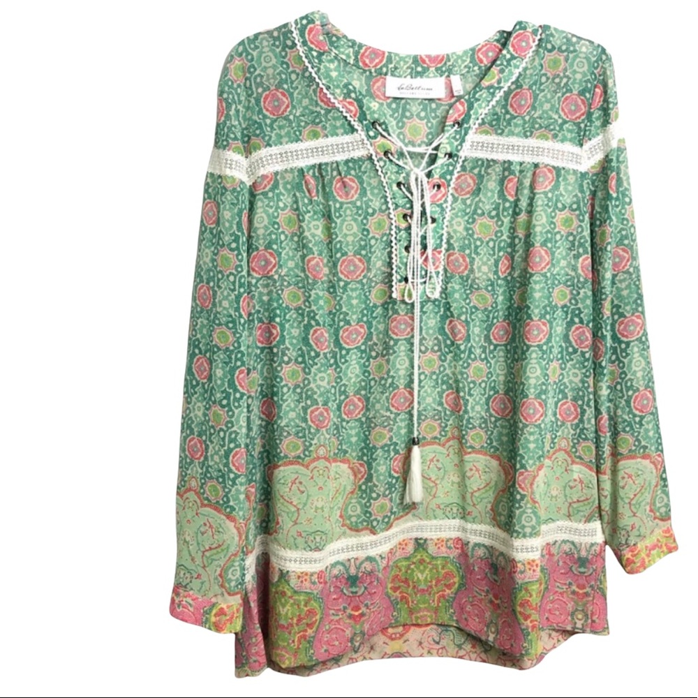 la bellum Hillary Scott Bohemian Printed Tassel top indie